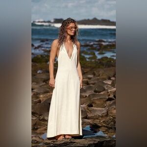 Elegant White Maxi Dress